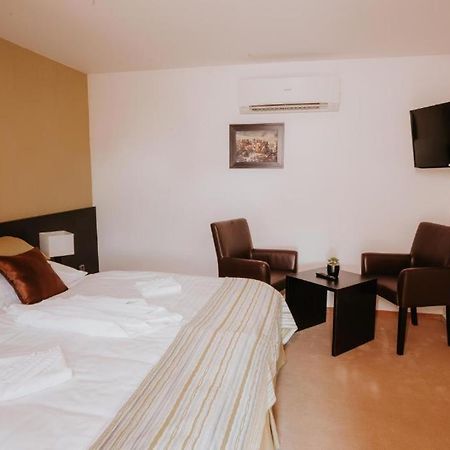 Hotel Bonaparte Košice Εξωτερικό φωτογραφία